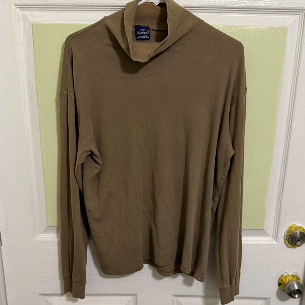 (2079) Duofold Brown Men’s Turtleneck, Size: Large
